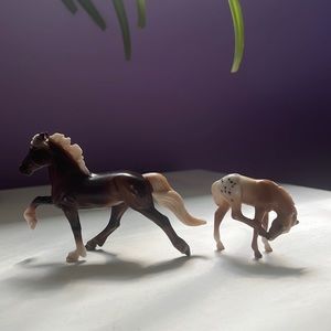 Breyer horse chocolate palomino and foal
